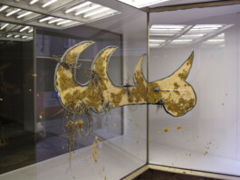 Testimonianz@ is a Site-specific project by Edoardo Caimi, 2019 made of clay, play dough, straw, carabiner and battery led Installation view of last exhibition at the gallery