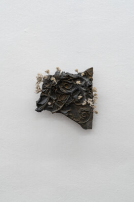 Nicola Ghirardelli, Petricore (1), 2024 Terracotta finished with bucchero technique, silver and iron 27 × 27 × 9 cm, the artworks are produced using the bucchero technique - a firing process in the absence of oxygen, which, thanks to the combustion of wood, branches and sawdust, allows ferrous oxide to develop, producing a characteristic metallic black colour on the sculptures. Installation view of last exhibition at the gallery